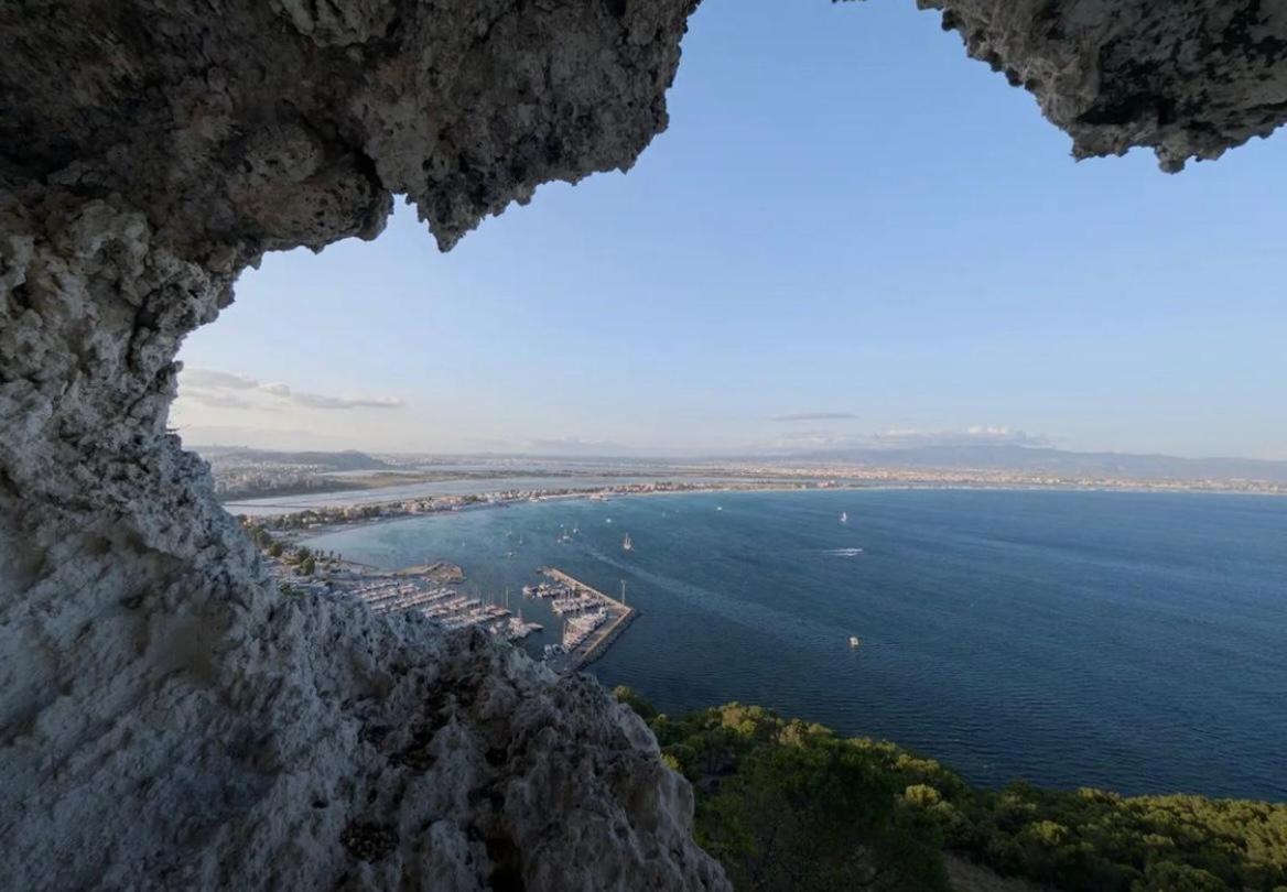 Suite Sardinia Holiday Кальяри Экстерьер фото